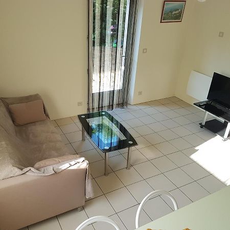 Apartmán F2 En Rez De Jardin A Crest Exteriér fotografie
