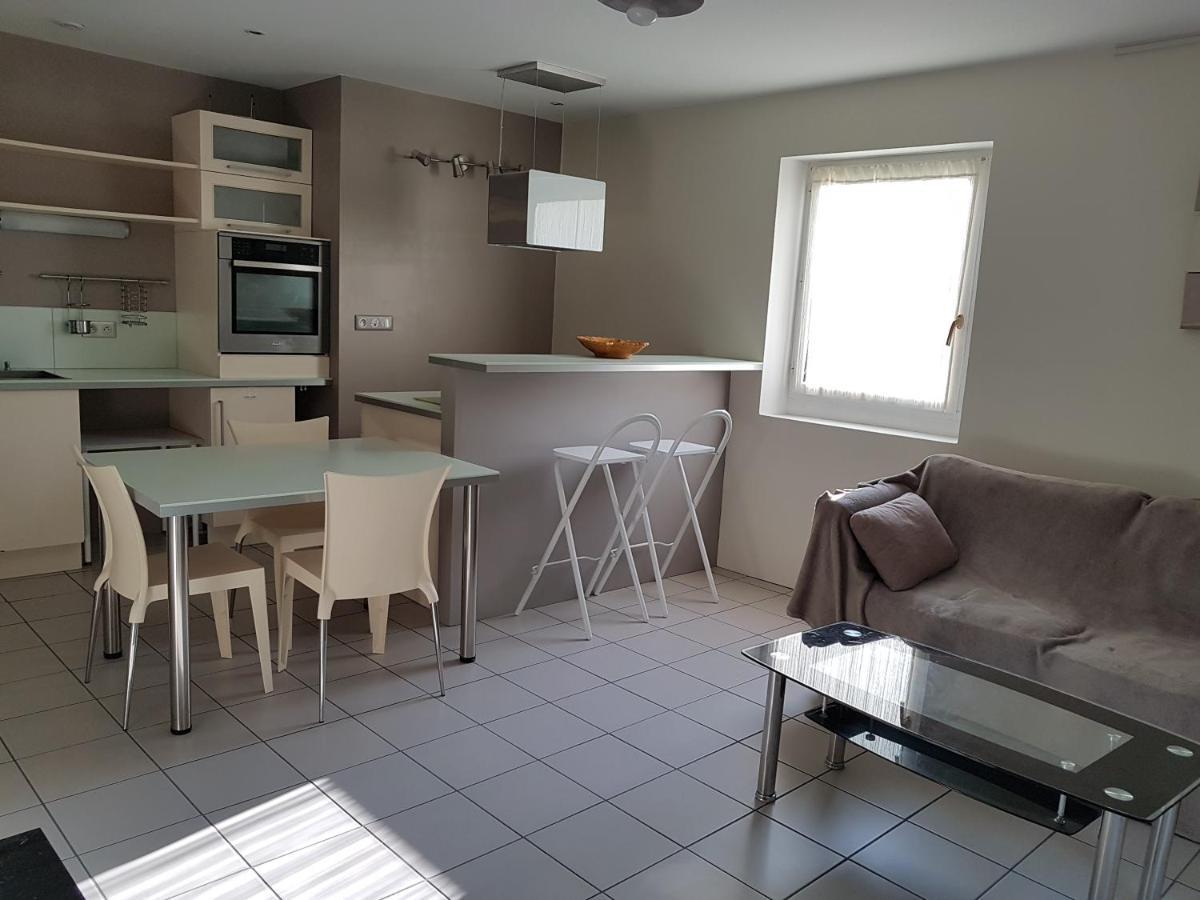 Apartmán F2 En Rez De Jardin A Crest Exteriér fotografie