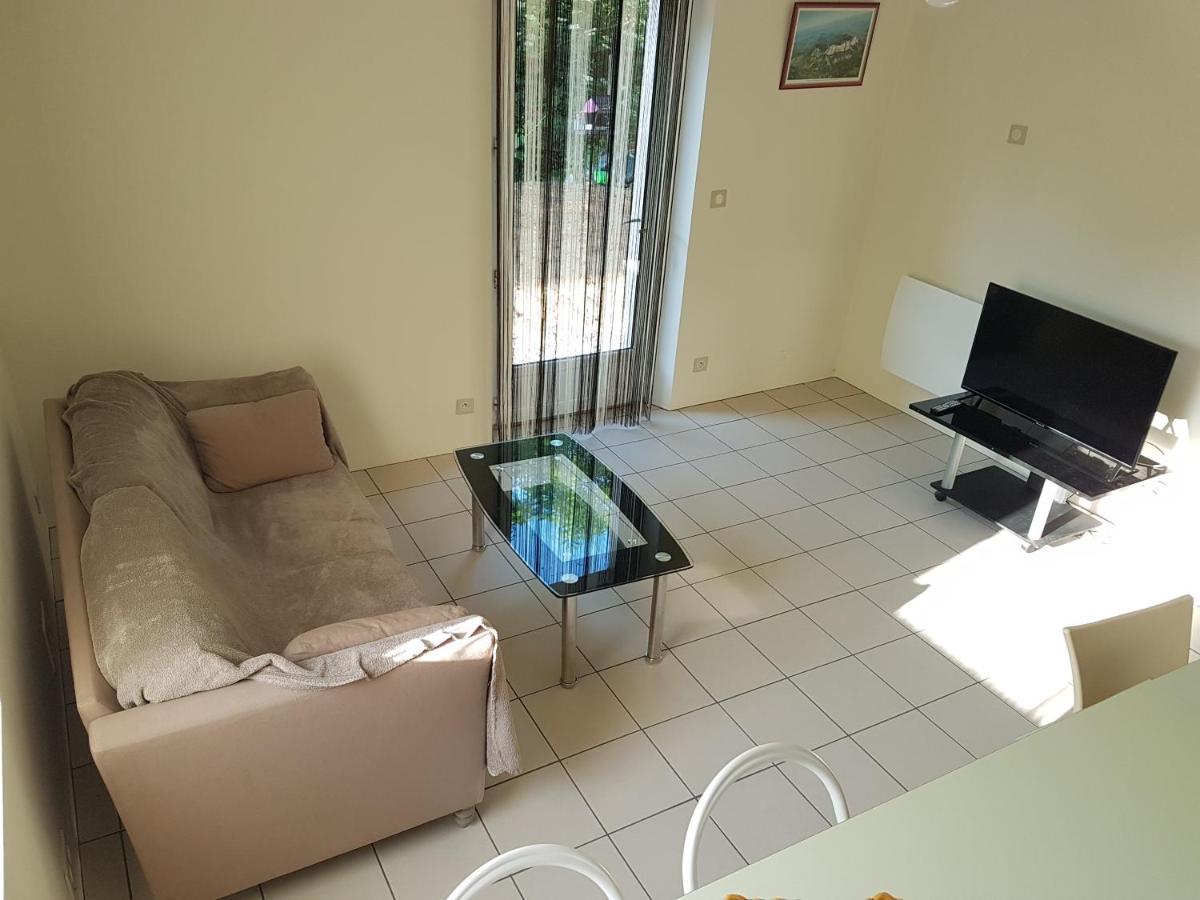 Apartmán F2 En Rez De Jardin A Crest Exteriér fotografie